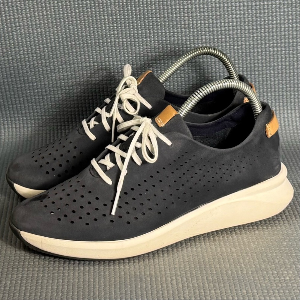 Clarks Un Rio Tie Leather Sneakers Breathable Navy 13285 Women's Size 7.5